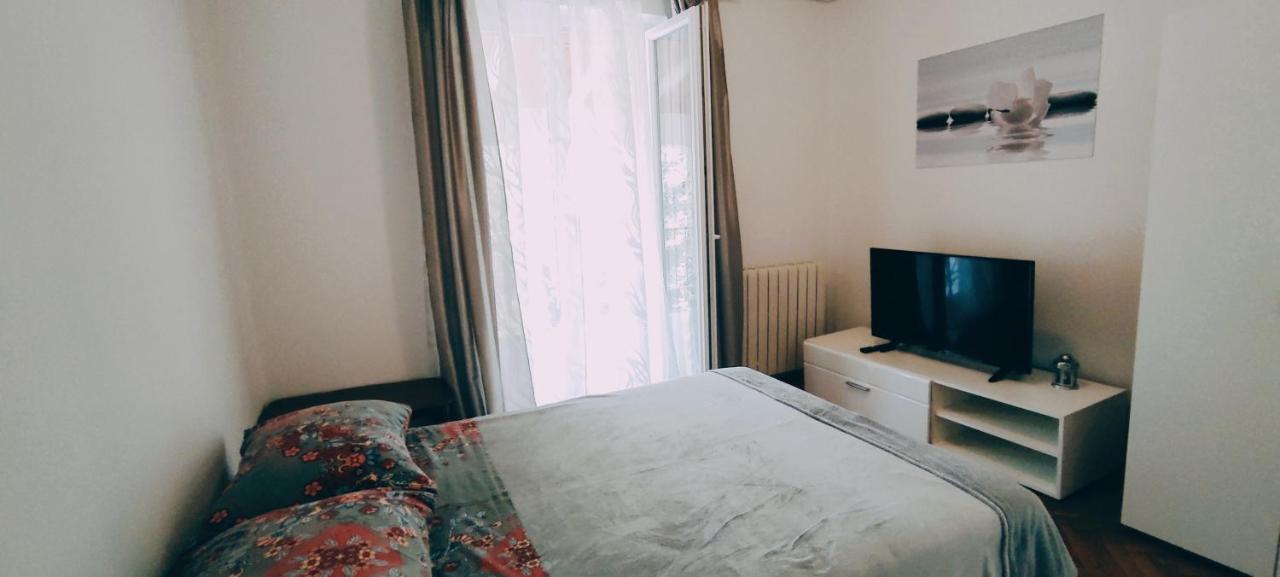 App Karmen With Free Parkig Apartman Poreč Kültér fotó