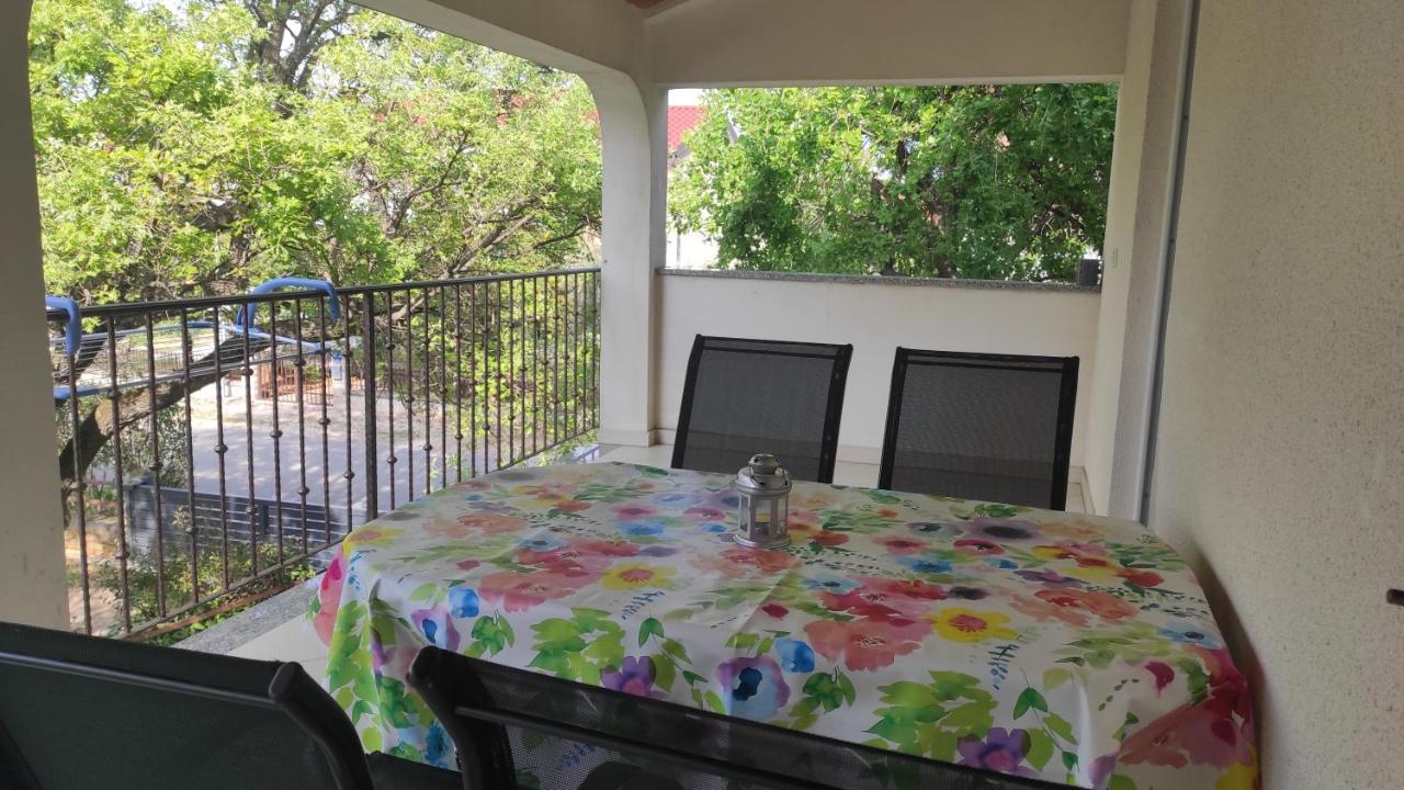 App Karmen With Free Parking Apartman Poreč Kültér fotó