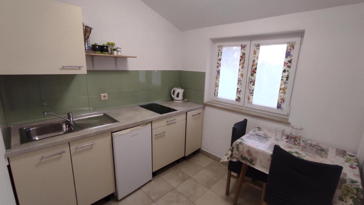 App Karmen With Free Parkig Apartman Poreč Kültér fotó