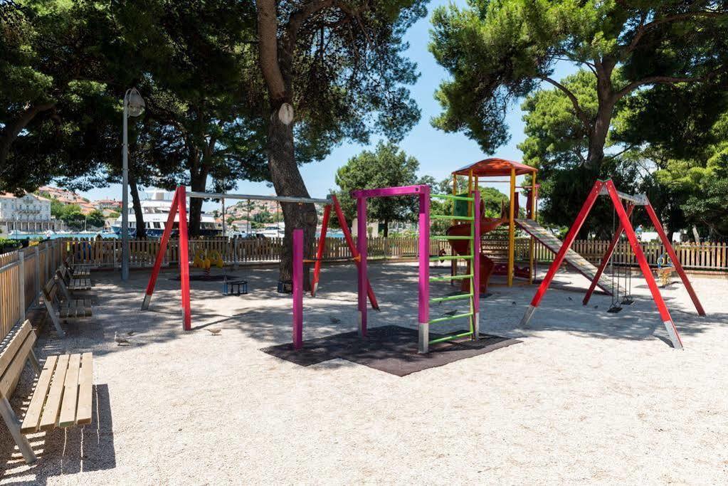 App Karmen With Free Parkig Apartman Poreč Kültér fotó