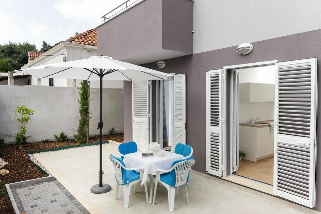 App Karmen With Free Parkig Apartman Poreč Kültér fotó